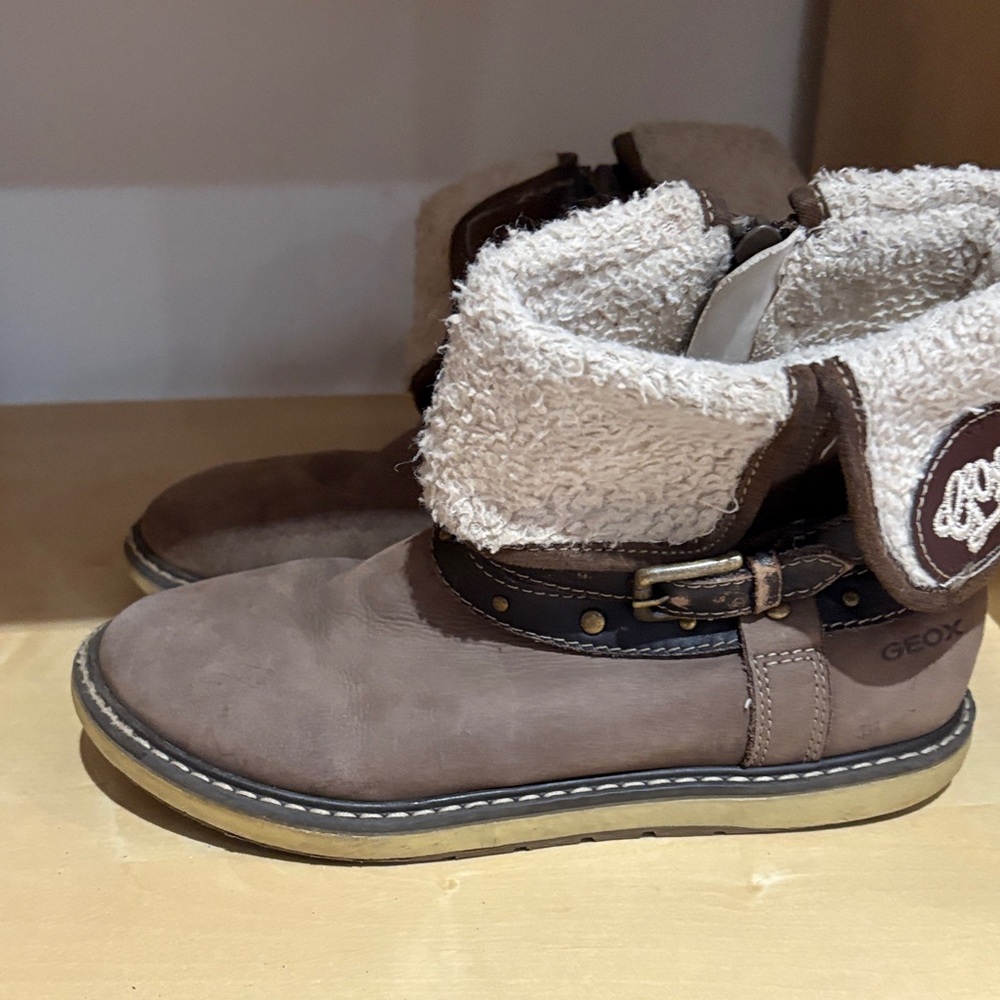 Geox Tan Boots with Shearling Cuff
